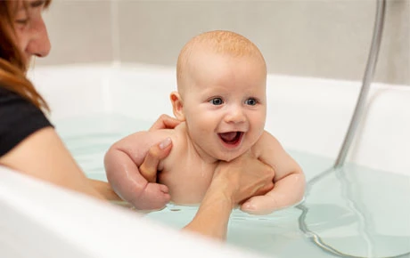  El primer baño de tu guagua 